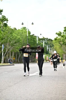 Runner Photo 1998214