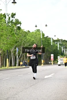 Runner Photo 1998247