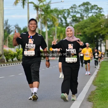 Runner Photo 1998293