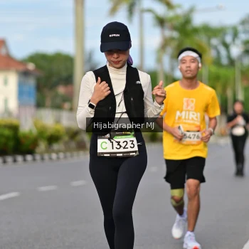 Runner Photo 1998316
