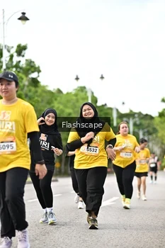 Runner Photo 1998328