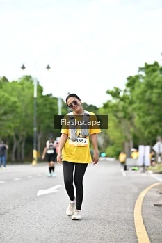 Runner Photo 1998345