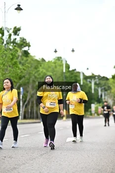 Runner Photo 1998360