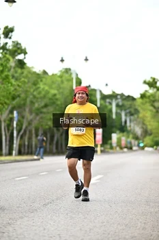 Runner Photo 1998404