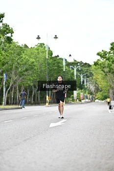 Runner Photo 1998415