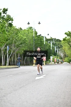 Runner Photo 1998420