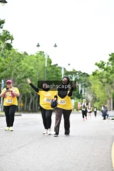 Runner Photo 1998571