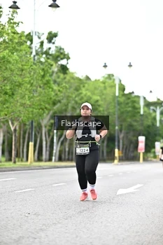 Runner Photo 1998581