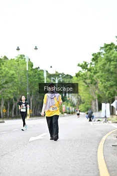 Runner Photo 1998639