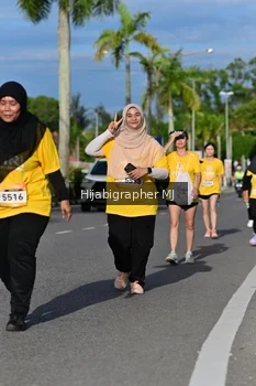Runner Photo 2002345