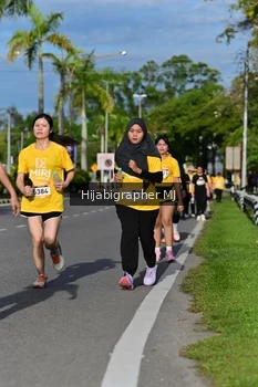 Runner Photo 2002353