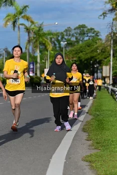 Runner Photo 2002354