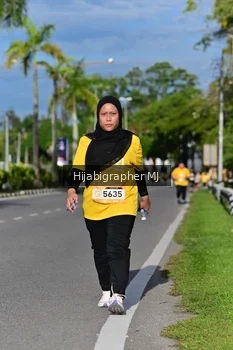 Runner Photo 2002408