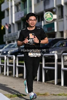 Runner Photo 2002420