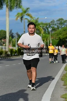 Runner Photo 2002441