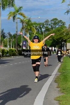 Runner Photo 2002496