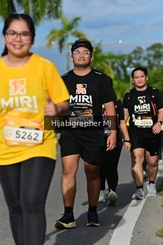 Runner Photo 2002560