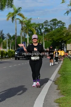 Runner Photo 2002638