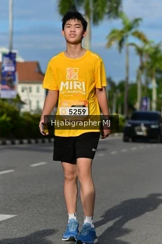 Runner Photo 2002705