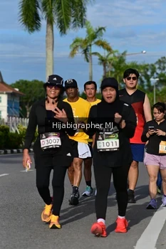 Runner Photo 2002757