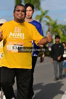 Runner Photo 2002884