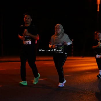 Runner Photo 2010404