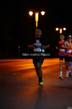 Runner Photo 2011471