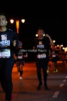 Runner Photo 2011601