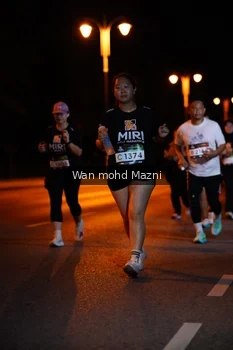 Runner Photo 2011933
