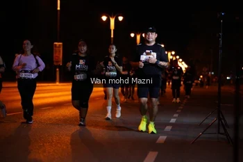 Runner Photo 2011943