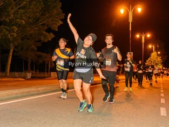 Runner Photo 2012089