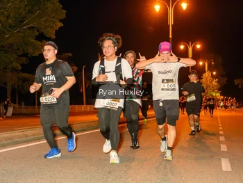 Runner Photo 2012154