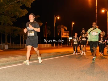 Runner Photo 2012213