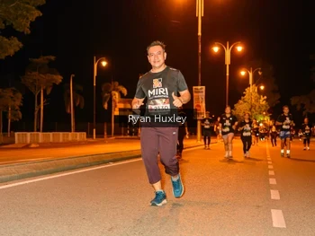 Runner Photo 2012305