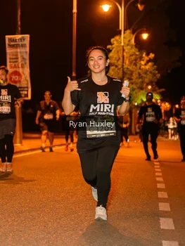 Runner Photo 2012306