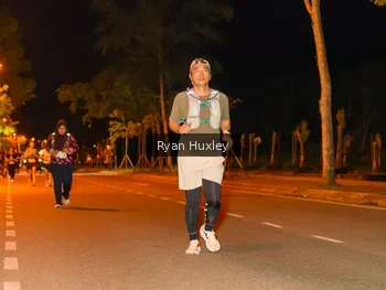 Runner Photo 2012318