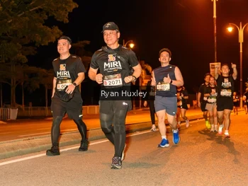 Runner Photo 2012334