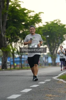 Runner Photo 2026344