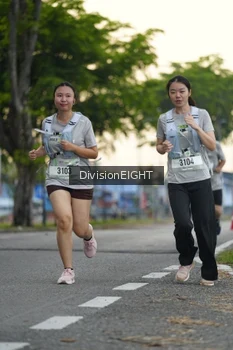 Runner Photo 2026445