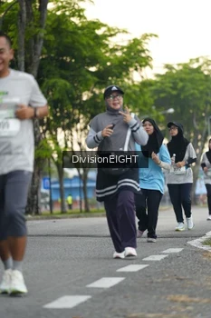 Runner Photo 2026505