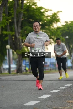 Runner Photo 2026535