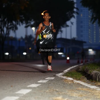 Runner Photo 2026663