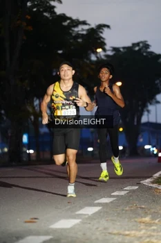 Runner Photo 2026699