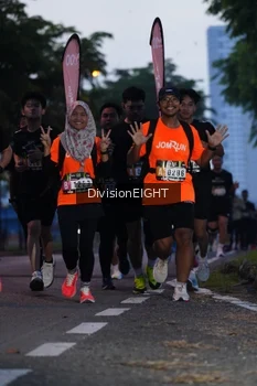 Runner Photo 2026929