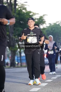 Runner Photo 2027644
