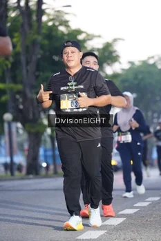 Runner Photo 2027646
