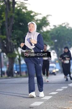 Runner Photo 2027655