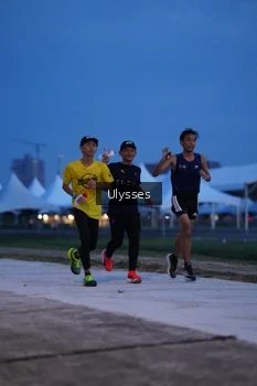 Runner Photo 2028669