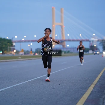 Runner Photo 2028843