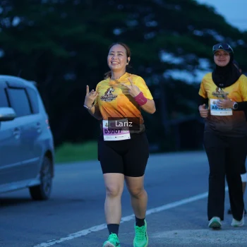 Runner Photo 2028874